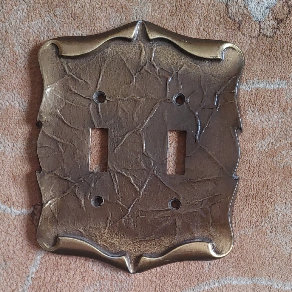 Vintage Amerock Dual Light Switch Cover Plate. Brasstone. Die Cast.